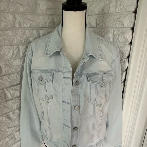 Light Blue Denim Jacket - Picture 5 of 6
